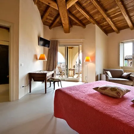 Pratello Vakantieboerderij *